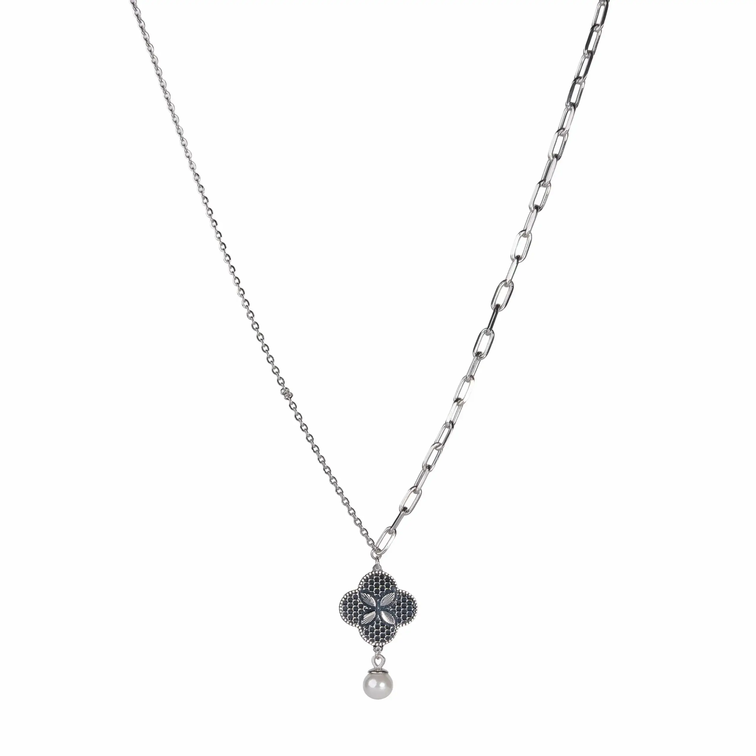 Royal Clover Pearl Pendant